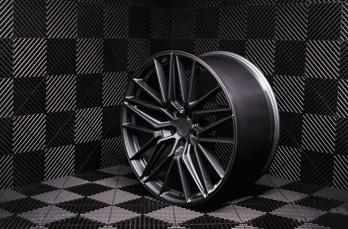 Alu kola Japan Racing JR38 19x8,5 ET35 5x112 Hyper Gray – na voze 7