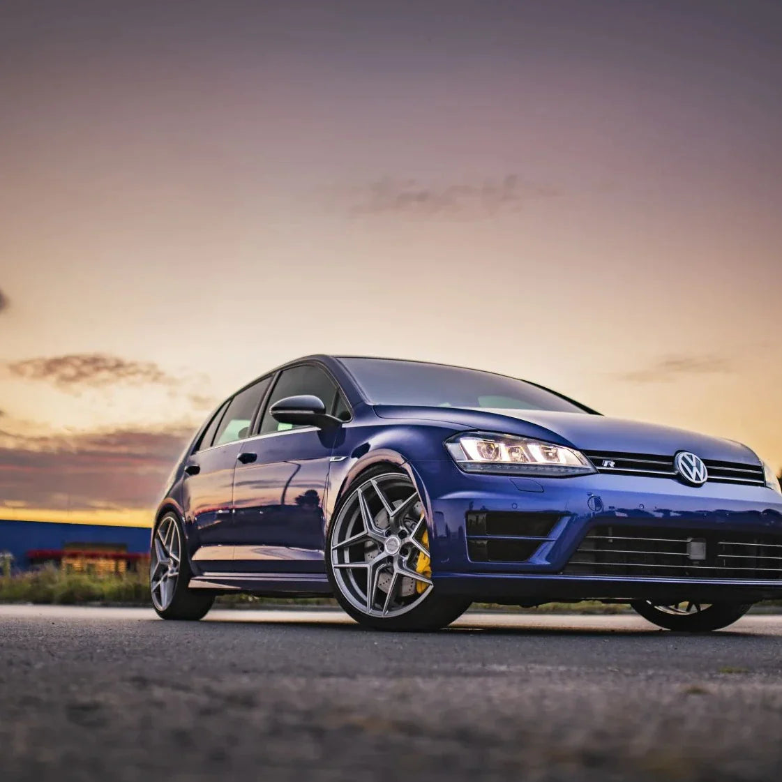 Litá kola Volkswagen Golf R GTI Concaver CVR2 Brushed Titanium