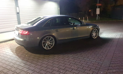 Alu kola Racing Line B1059 8x18 5x112 ET40 66.6 stříbrná – na voze 5