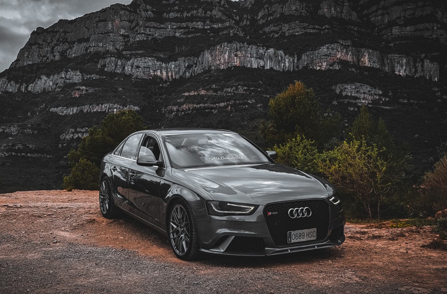 Alu kola Japan Racing JR28 19x9,5 ET40 5x120 Hyper Black WheelsUp