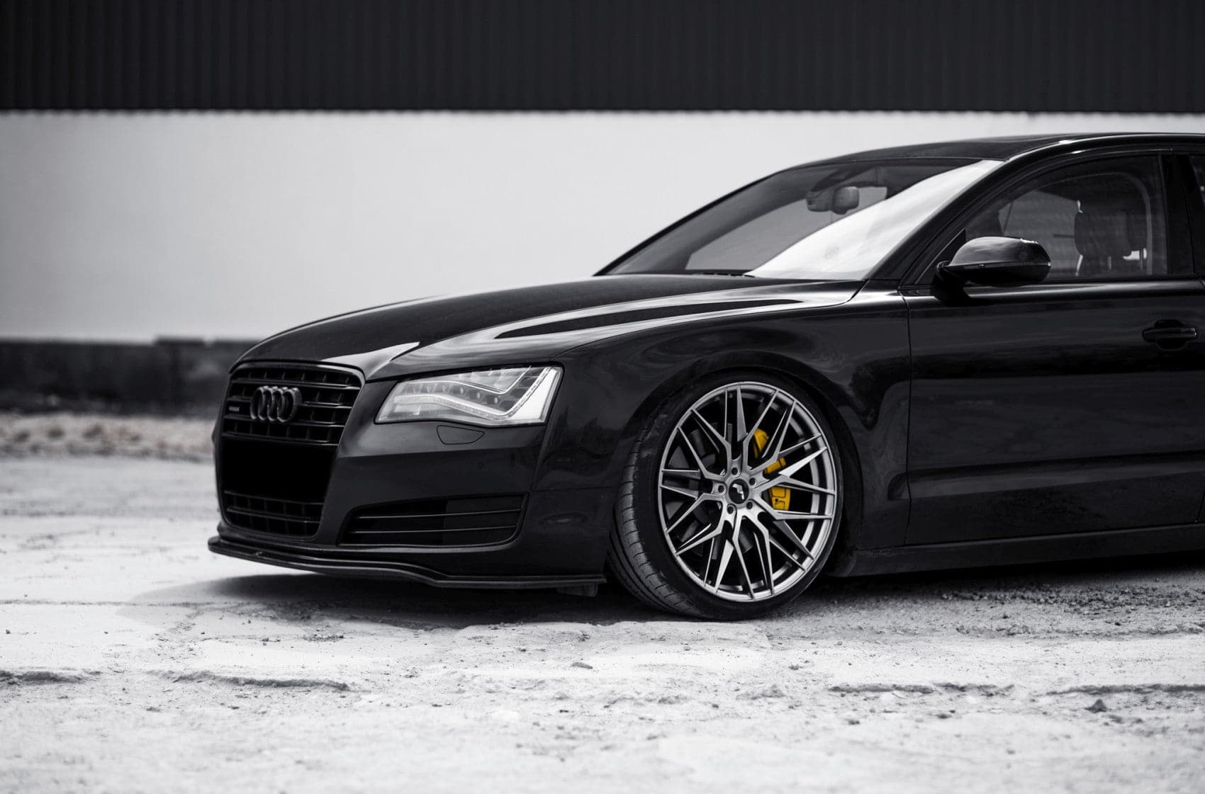 Alu kola Japan Racing JR28 19x8,5 ET40 5x108 Hyper Black WheelsUp