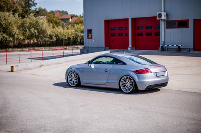 Alu kola Japan Racing JR28 18x8,5 ET40 5x112 Silver Machined Face WheelsUp