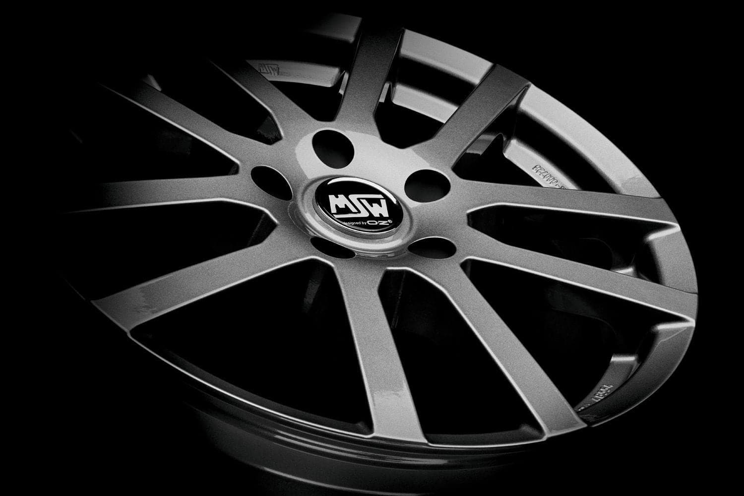 Alu kola MSW 22 6,5x16 5x115 ET38 70,2 stříbrná WheelsUp