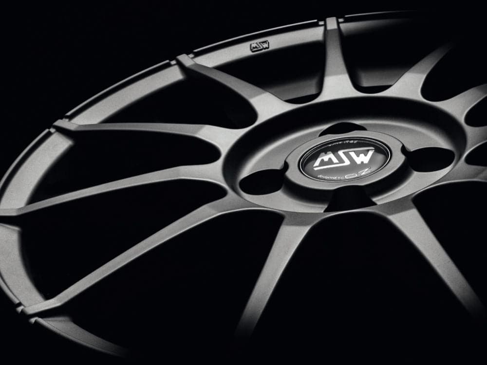 Alu kola MSW 85 8x18 5x110 ET40 65,06 Gloss Black WheelsUp